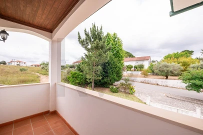 Moradia T4 para Venda em Almalagues