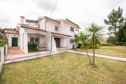 Moradia T4 para Venda em Almalagues