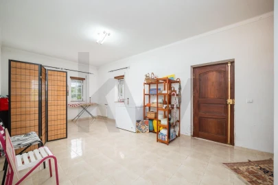 Moradia T4 para Venda em Almalagues