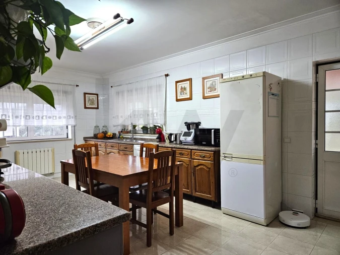 Moradia T4 para Venda em Almalagues Foto 11