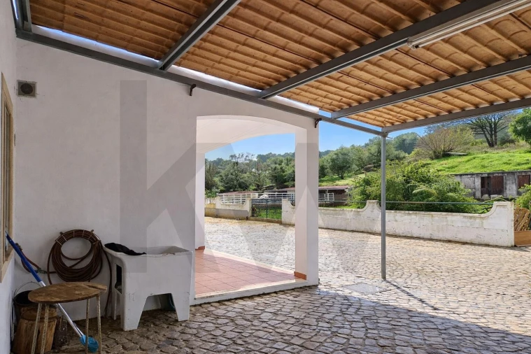 Moradia T4 para Venda em Almalagues Foto 55