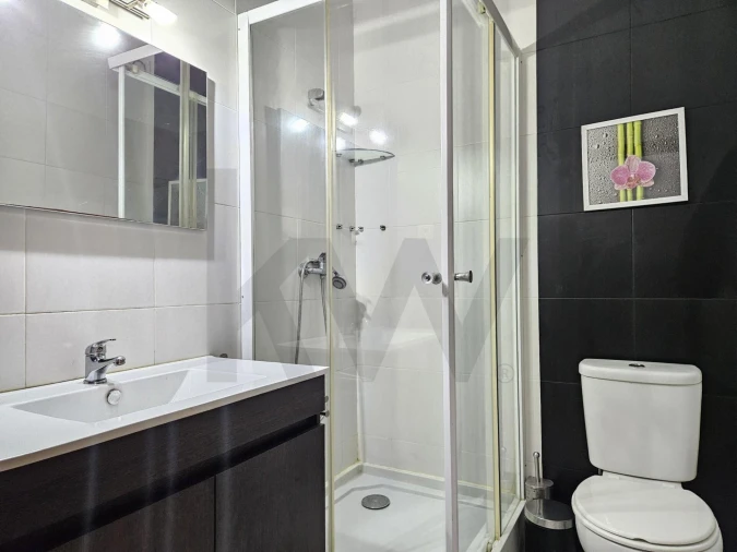 Moradia T4 para Venda em Almalagues Foto 49