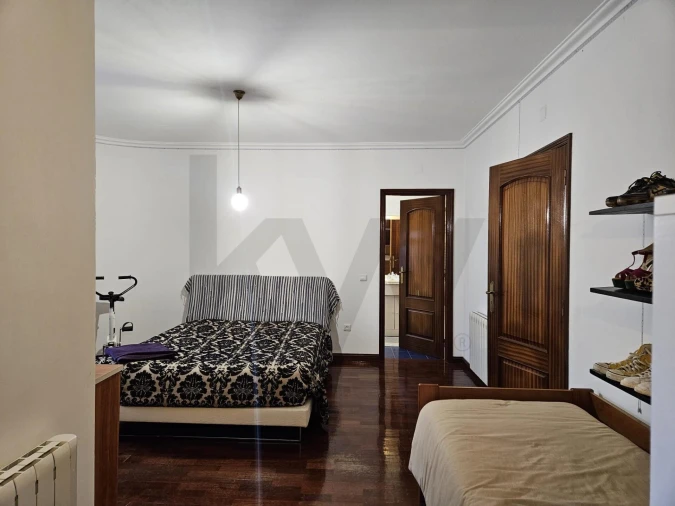 Moradia T4 para Venda em Almalagues Foto 28