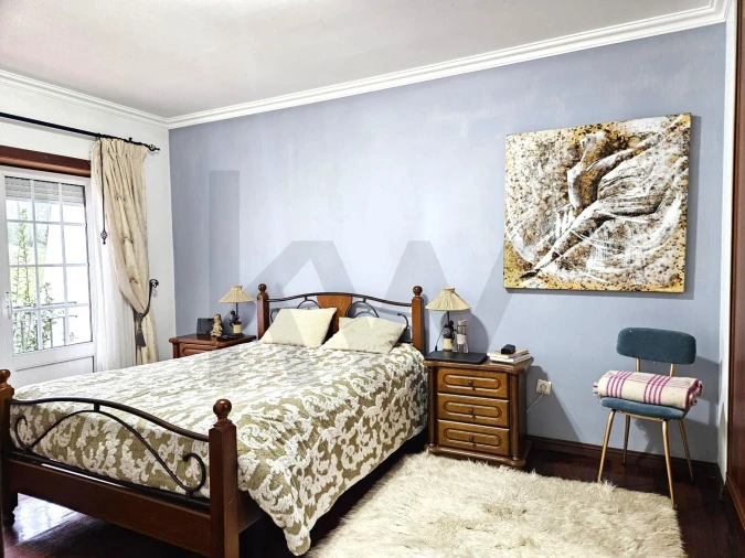 Moradia T4 para Venda em Almalagues Foto 15