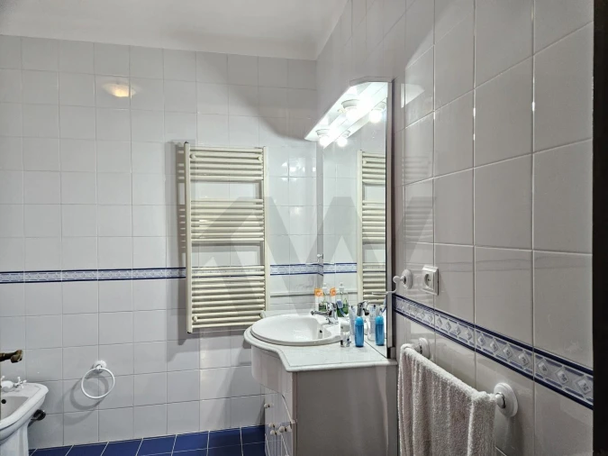 Moradia T4 para Venda em Almalagues Foto 36