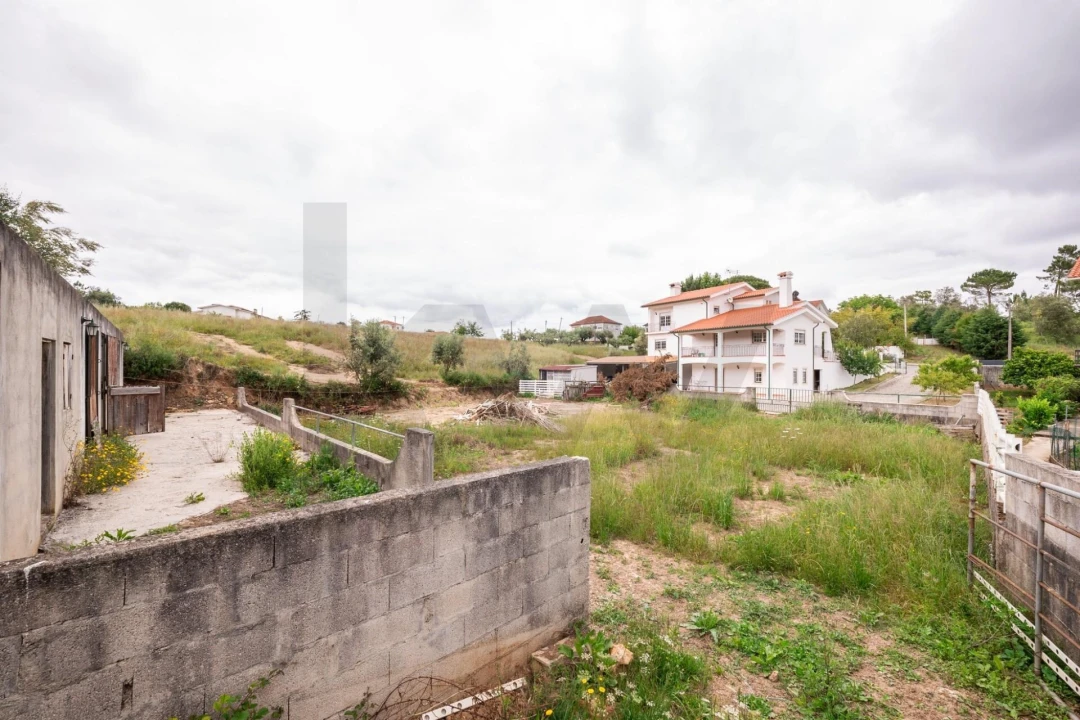 Moradia T4 para Venda em Almalagues Foto 45