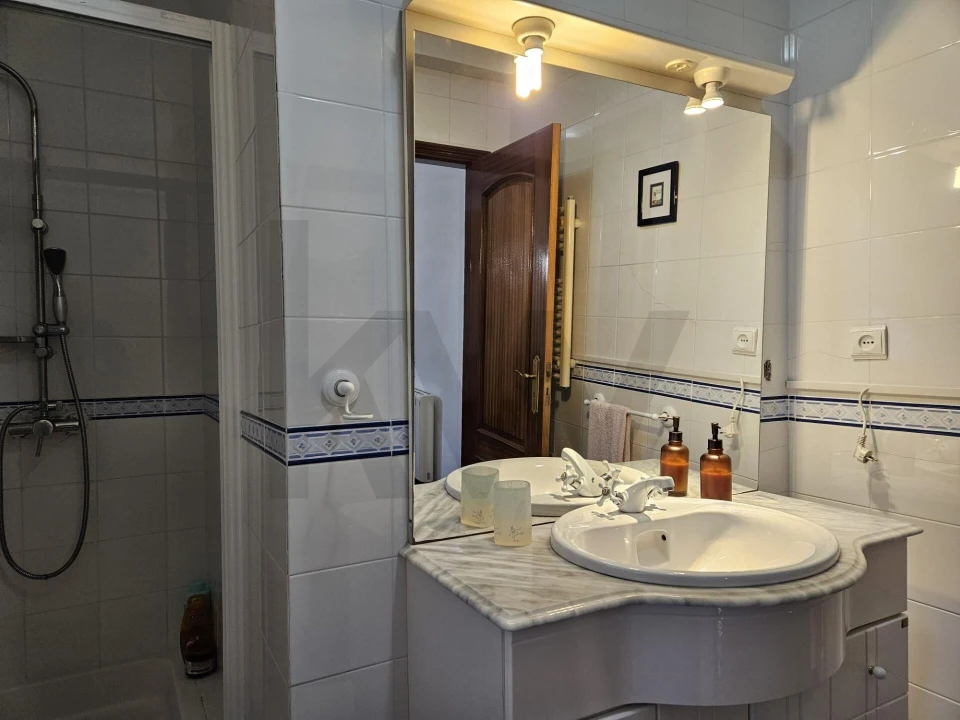 Moradia T4 para Venda em Almalagues Foto 29