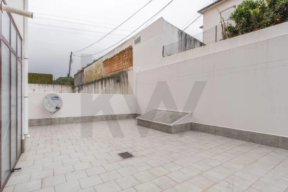 Apartamento T3 para Venda em Subportela, Deocriste e Portela Susã
