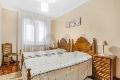 Apartamento T3 para Venda em Subportela, Deocriste e Portela Susã