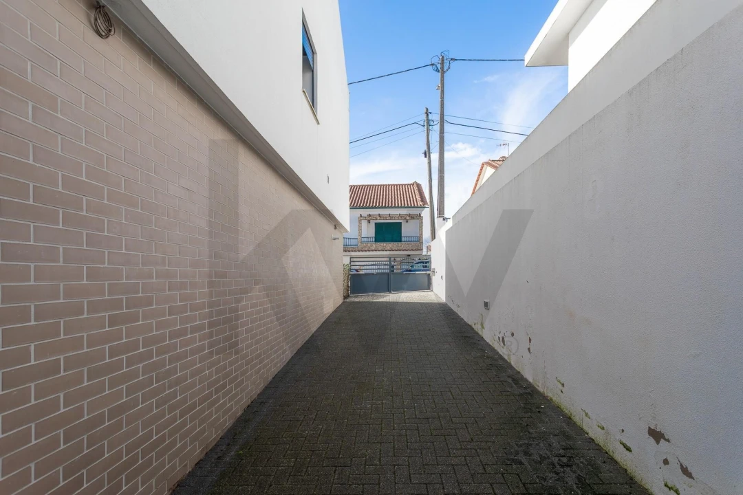 Moradia T3 para Venda em Santa Iria de Azoia, São João da Talha e Bobadela Foto 17