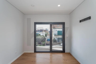 Moradia T3 para Venda em Santa Iria de Azoia, São João da Talha e Bobadela
