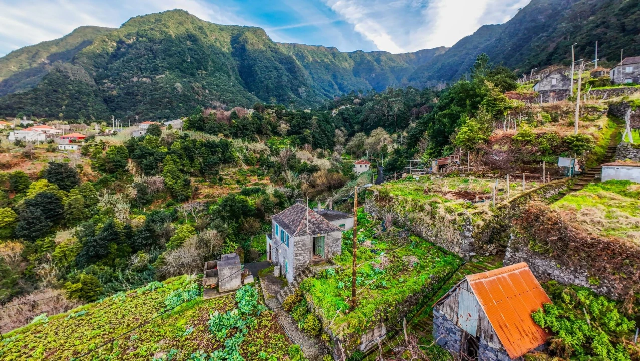 Moradia T4 para Venda em Ponta Delgada Foto 13