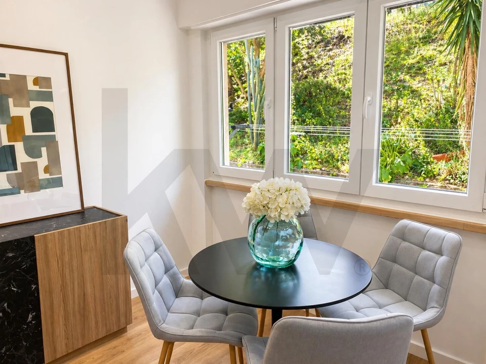 Apartamento T2 para Venda em Benfica Foto 5