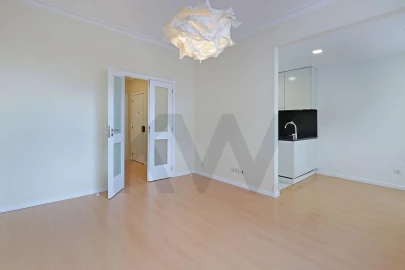 Apartamento T2 para Arrendamento em Aldoar, Foz do Douro e Nevogilde