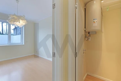 Apartamento T2 para Arrendamento em Aldoar, Foz do Douro e Nevogilde