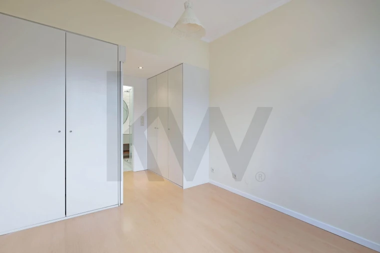 Apartamento T2 para Arrendamento em Aldoar, Foz do Douro e Nevogilde Foto 14