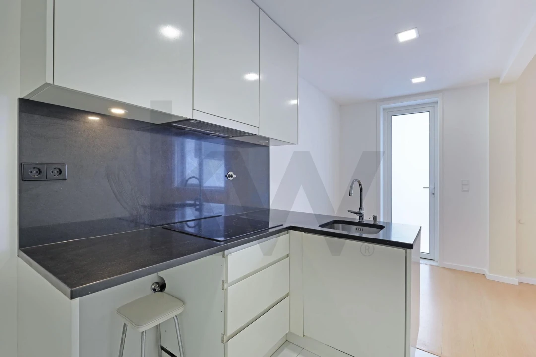 Apartamento T2 para Arrendamento em Aldoar, Foz do Douro e Nevogilde Foto 5