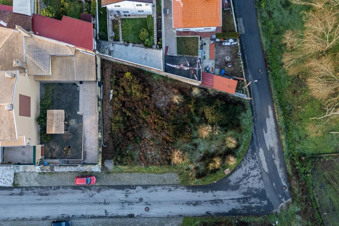 Terreno para Venda em Arrifana Foto 1