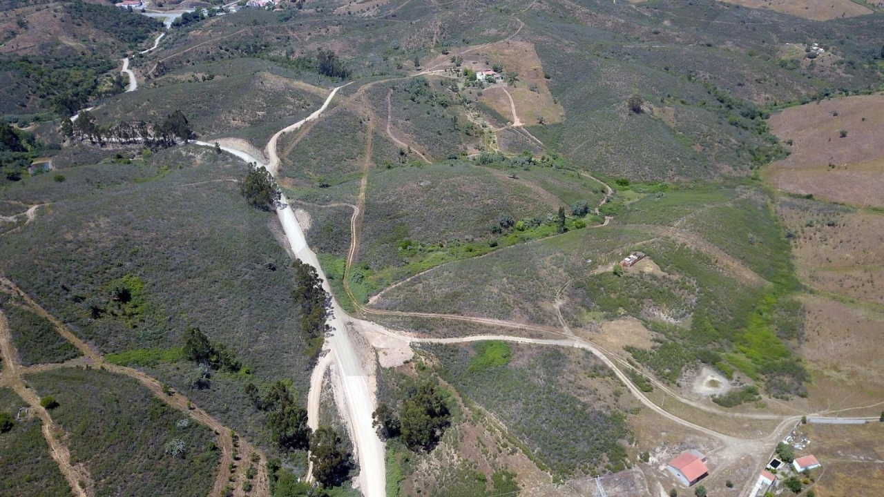 Terreno para Venda em Santana da Serra Foto 6