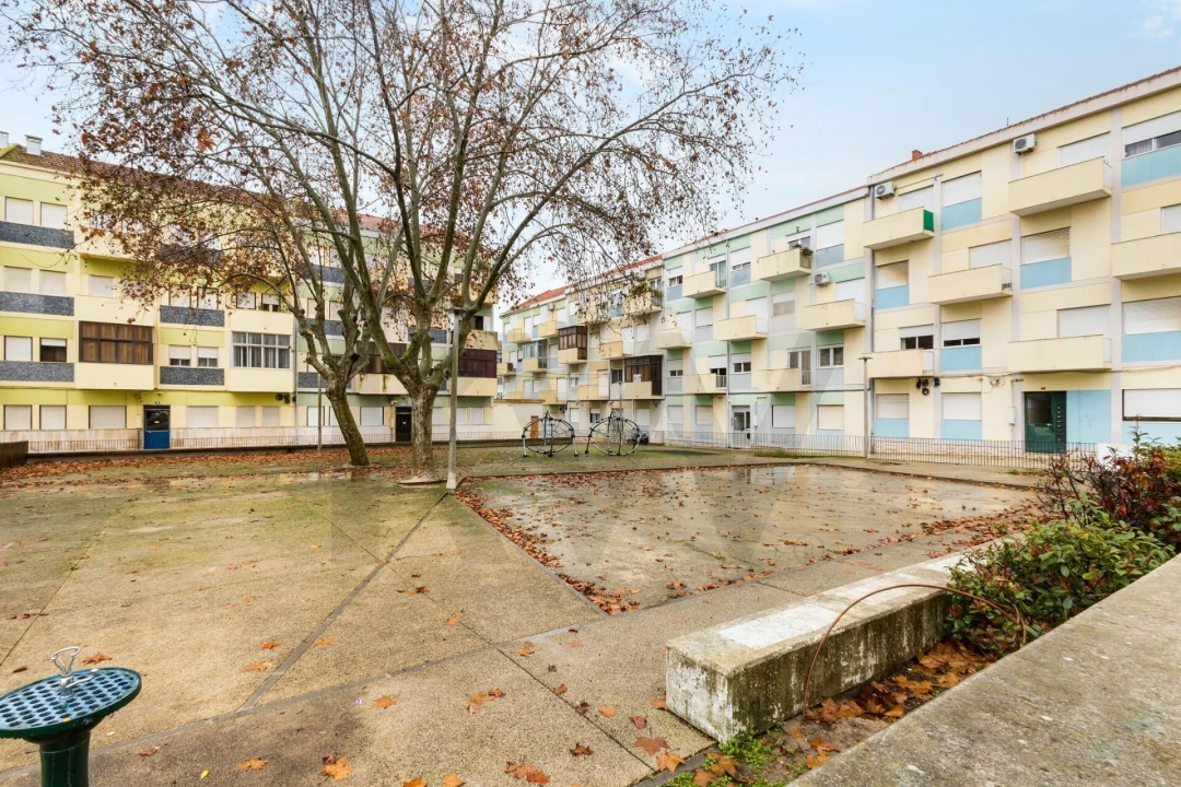 Apartamento T2 para Venda em Barreiro e Lavradio Foto 25