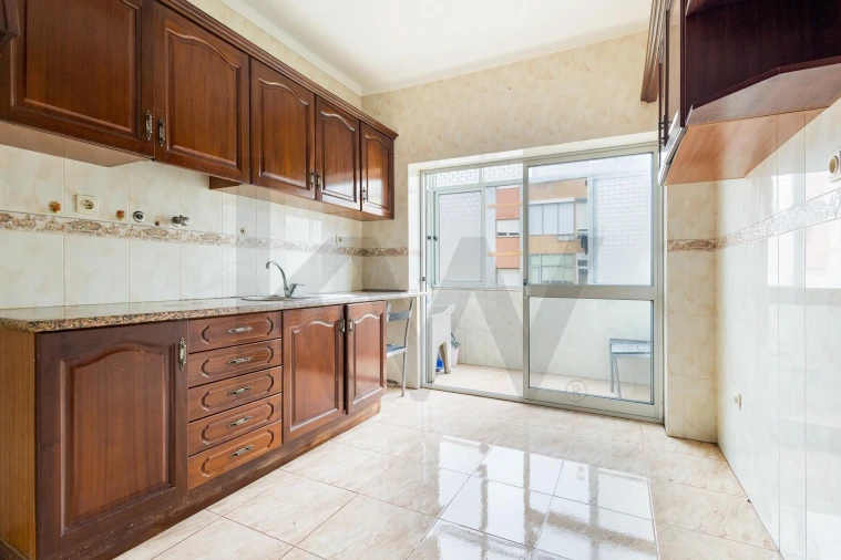 Apartamento T2 para Venda em Barreiro e Lavradio Foto 11