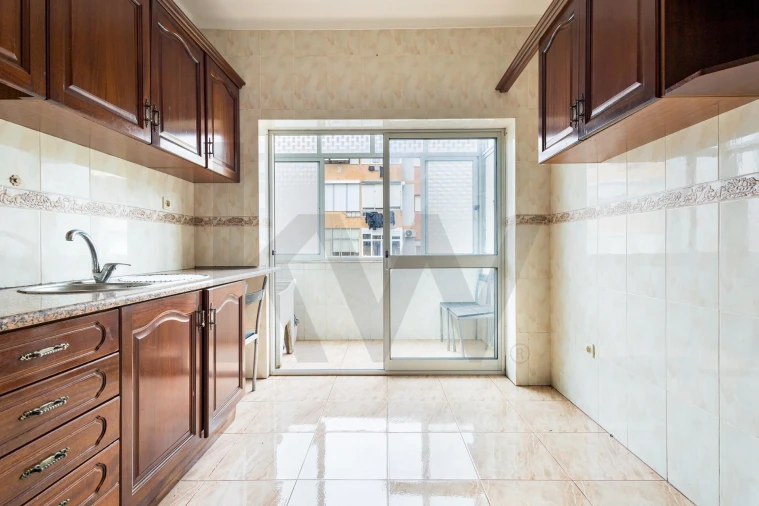 Apartamento T2 para Venda em Barreiro e Lavradio Foto 12