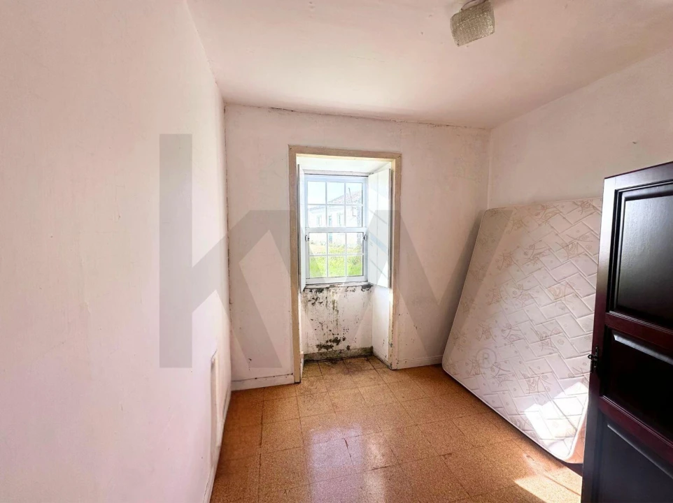 Moradia T2 para Venda em Santo Espirito Foto 8