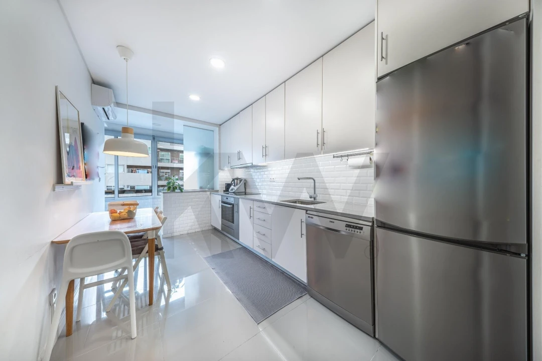 Apartamento T3 para Arrendamento em Braga (São José de São Lázaro e São João do Souto) Foto 7