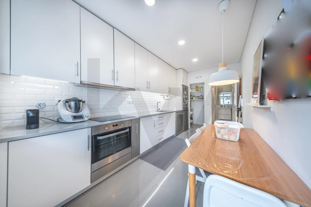 Apartamento T3 para Arrendamento em Braga (São José de São Lázaro e São João do Souto) Foto 8