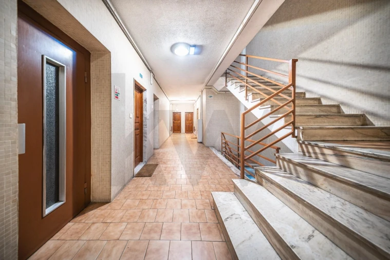 Apartamento T3 para Arrendamento em Braga (São José de São Lázaro e São João do Souto) Foto 32