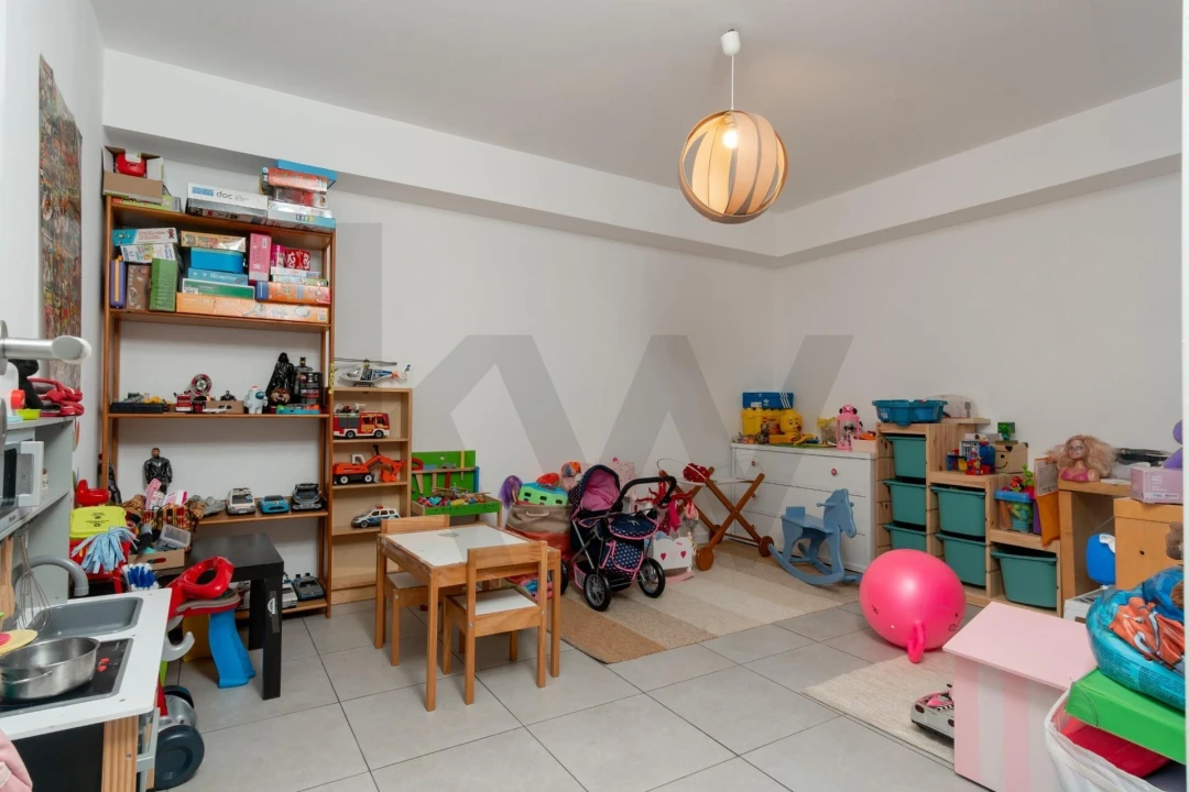 Moradia T4 para Venda em Charneca de Caparica e Sobreda Foto 40