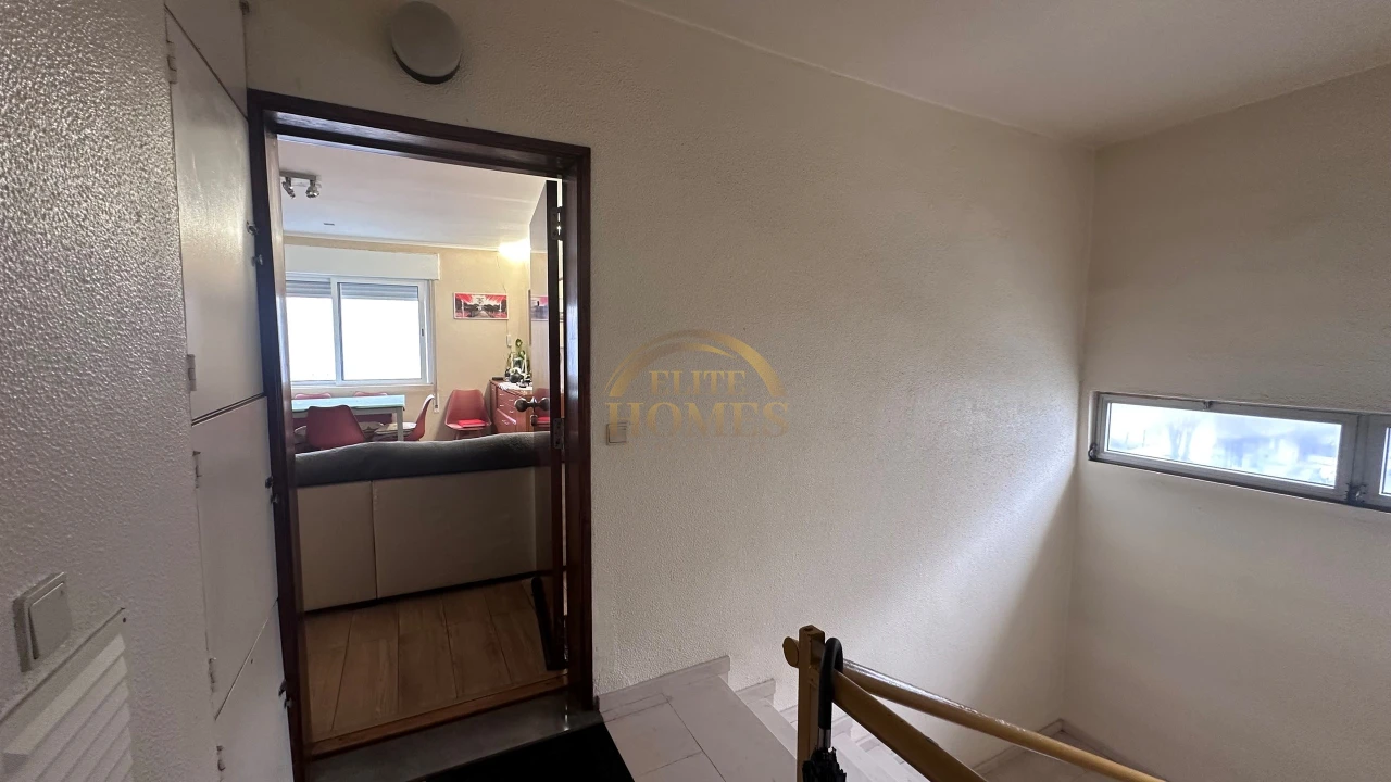 Apartamento T2 para Venda em Águas Livres Foto 18