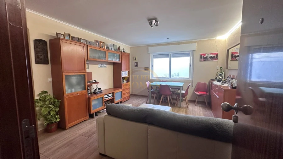 Apartamento T2 para Venda em Águas Livres Foto 5