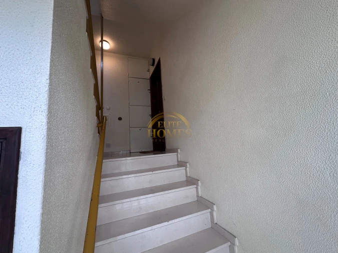 Apartamento T2 para Venda em Águas Livres Foto 21