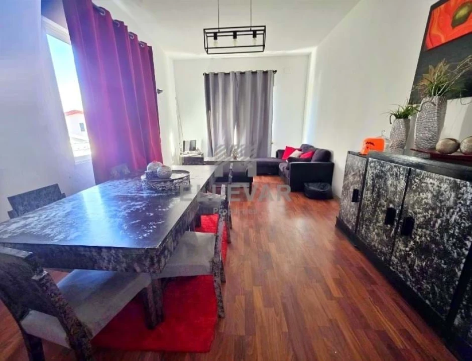 Moradia T3 para Venda em Santo Antonio Foto 13