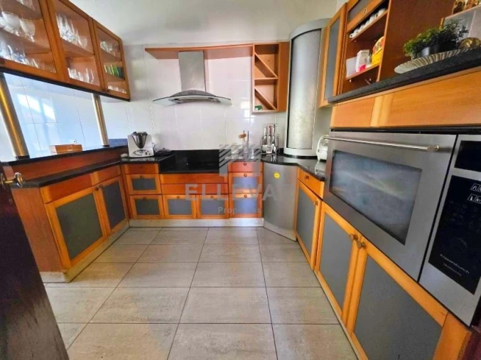 Moradia T3 para Venda em Santo Antonio Foto 6