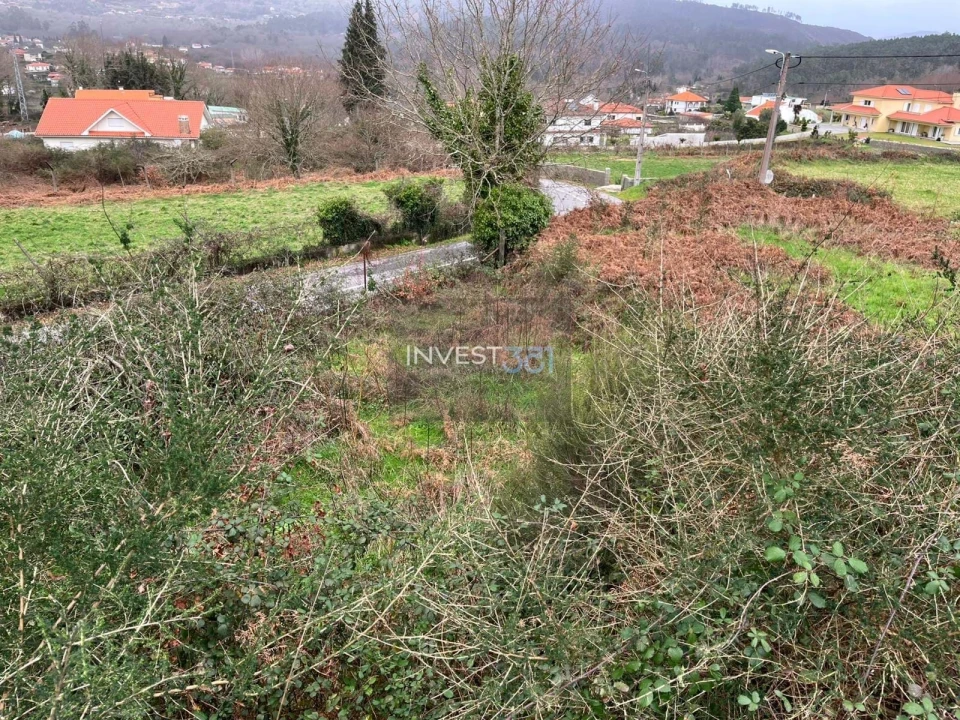 Terreno para Venda em Covas Foto 6