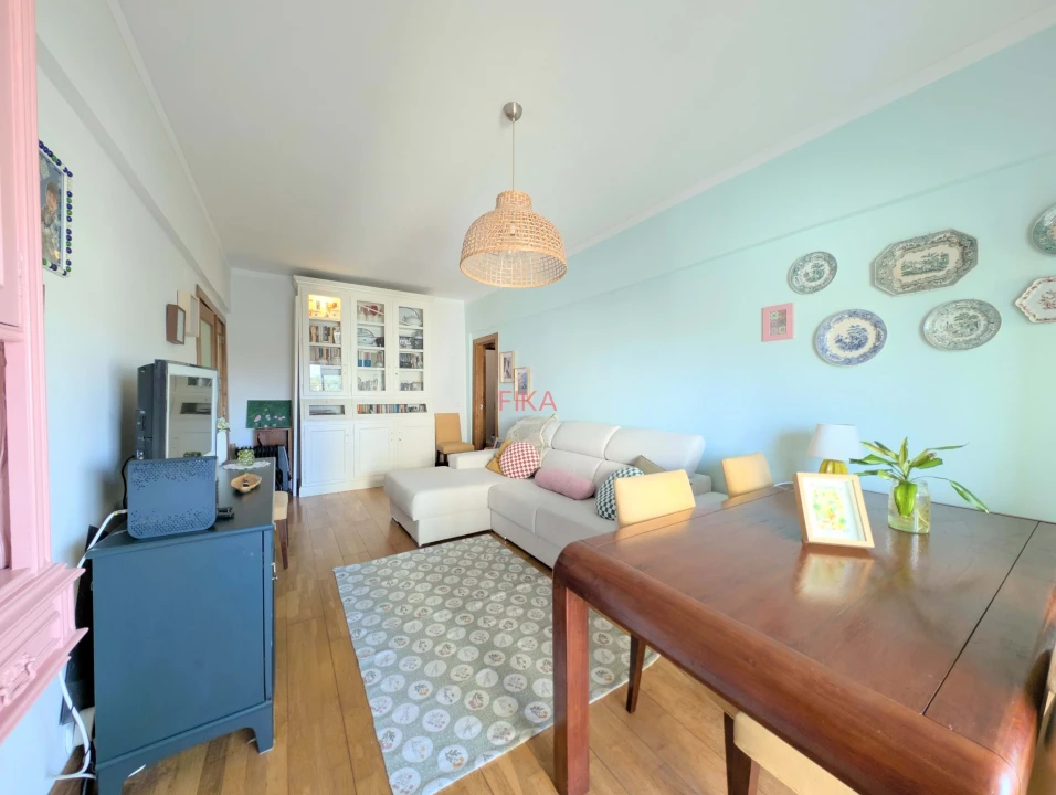 Apartamento T3 para Venda em Amora Foto 3