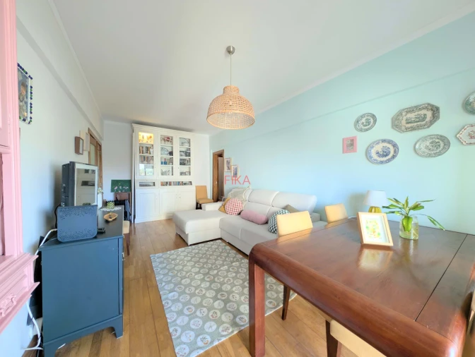 Apartamento T3 para Venda em Amora Foto 3