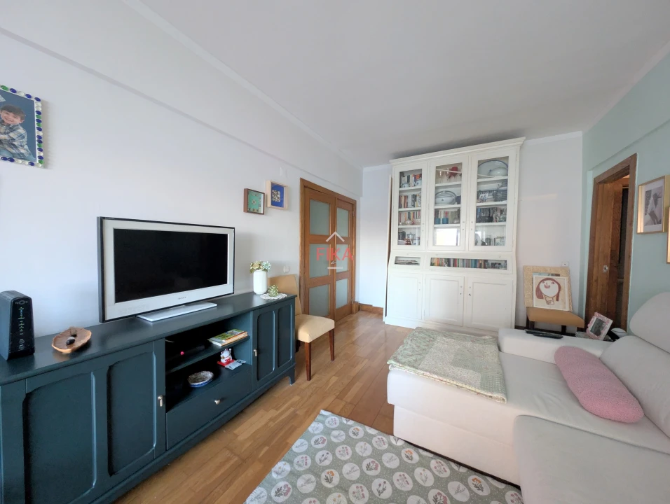 Apartamento T3 para Venda em Amora Foto 4