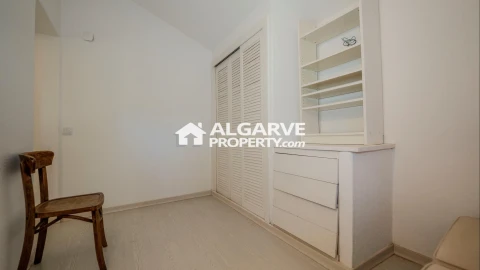 Moradia T4 para Venda em Quarteira