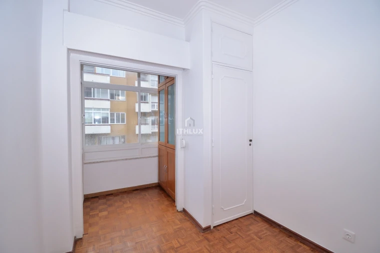 Apartamento T2 para Arrendamento em Oeiras e São Julião da Barra, Paço de Arcos e Caxias Foto 7