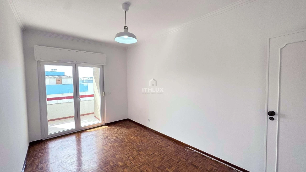 Apartamento T2 para Arrendamento em Oeiras e São Julião da Barra, Paço de Arcos e Caxias Foto 12