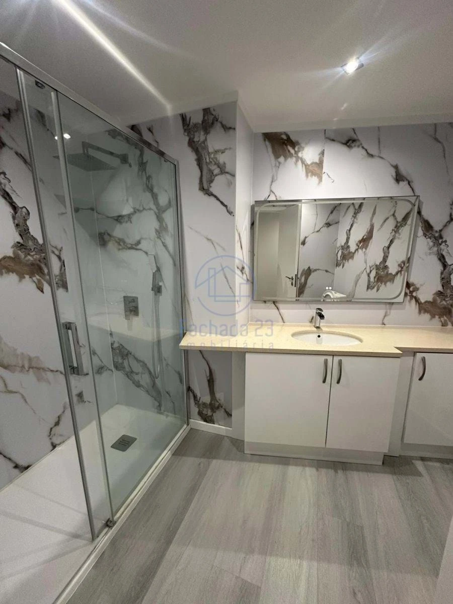 Apartamento T4 para Venda em Braga (Maximinos, Sé e Cividade) Foto 11