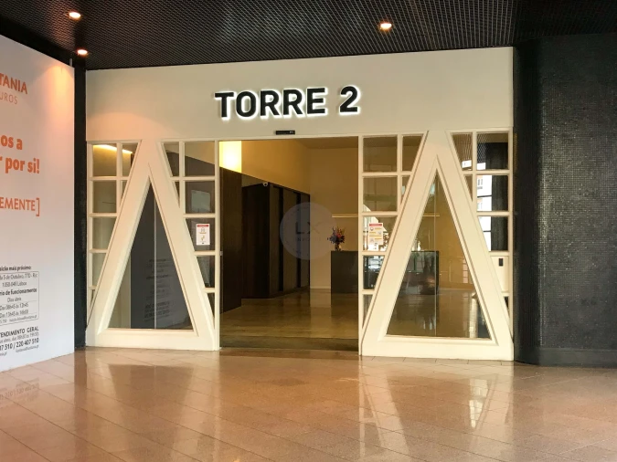 Escritório para Arrendamento em Campo de Ourique Foto 5