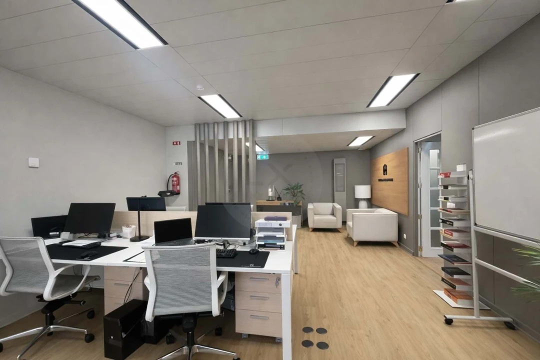 Escritório para Arrendamento em Campo de Ourique Foto 3