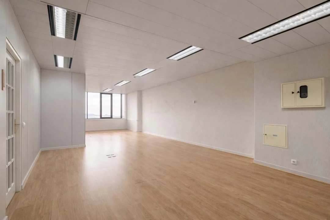 Escritório para Arrendamento em Campo de Ourique Foto 1