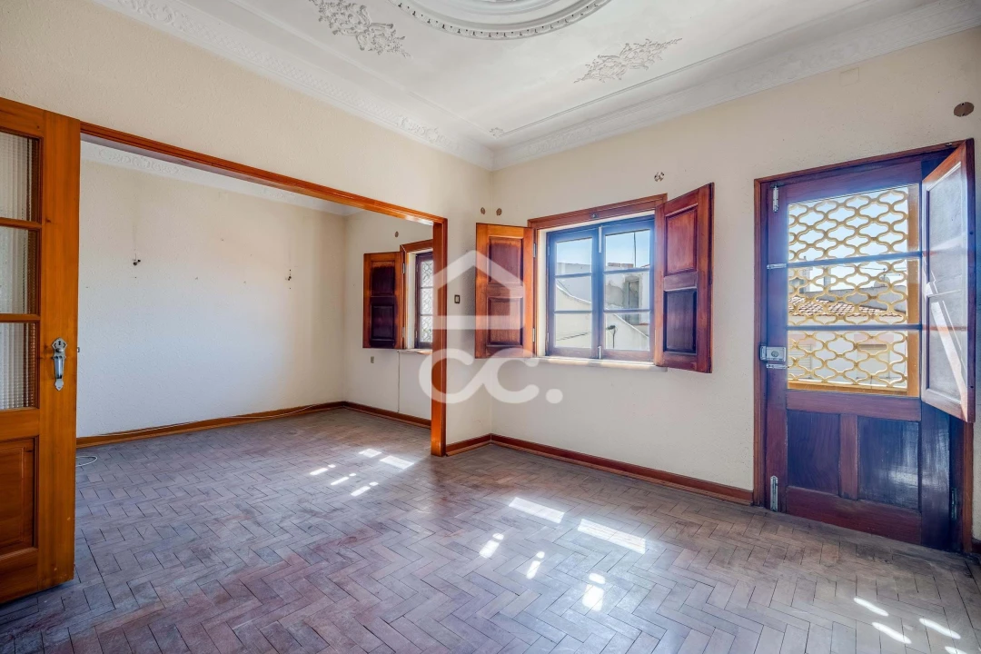 Moradia T4 para Venda em São Silvestre Foto 8