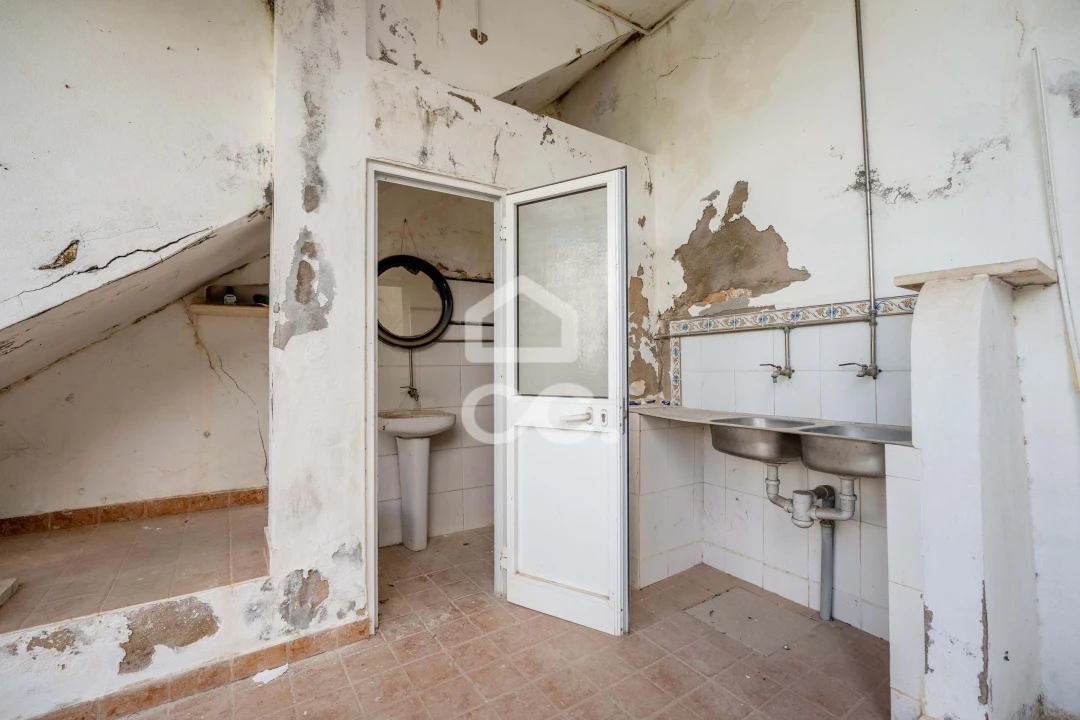 Moradia T4 para Venda em São Silvestre Foto 36