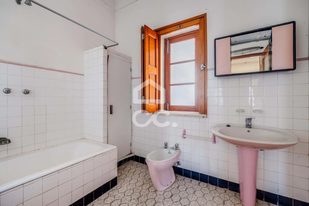 Moradia T4 para Venda em São Silvestre Foto 13